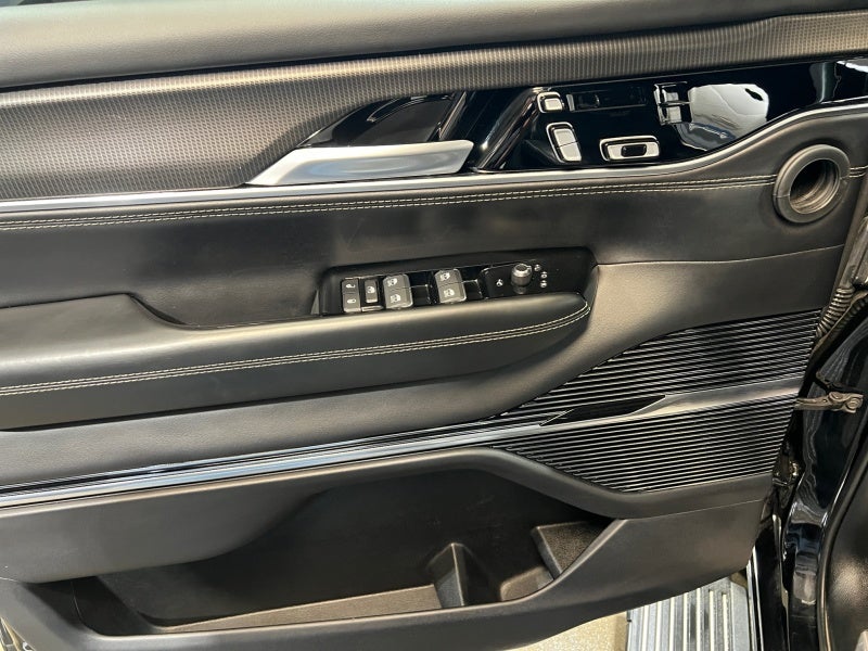 2024 Jeep Grand Wagoneer L Series II