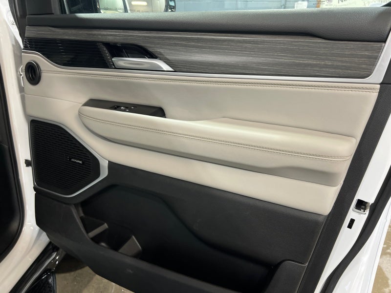 2024 Jeep Wagoneer Series III