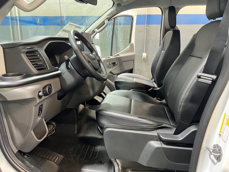 2026 Ford Transit Passenger Wagon XL