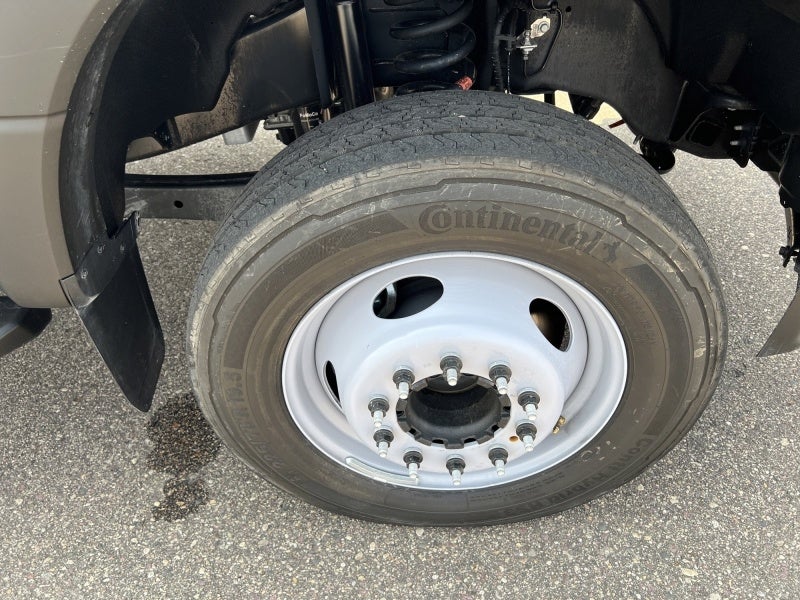 2022 Ford Super Duty F-550 DRW XL