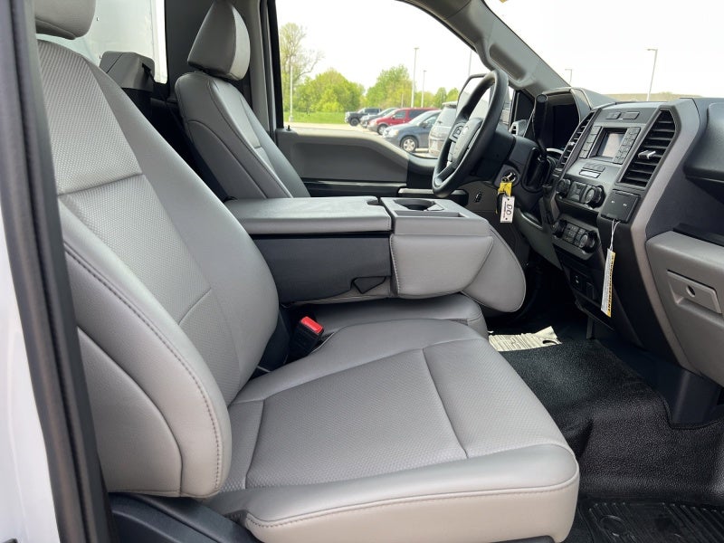 2022 Ford Super Duty F-550 DRW XL