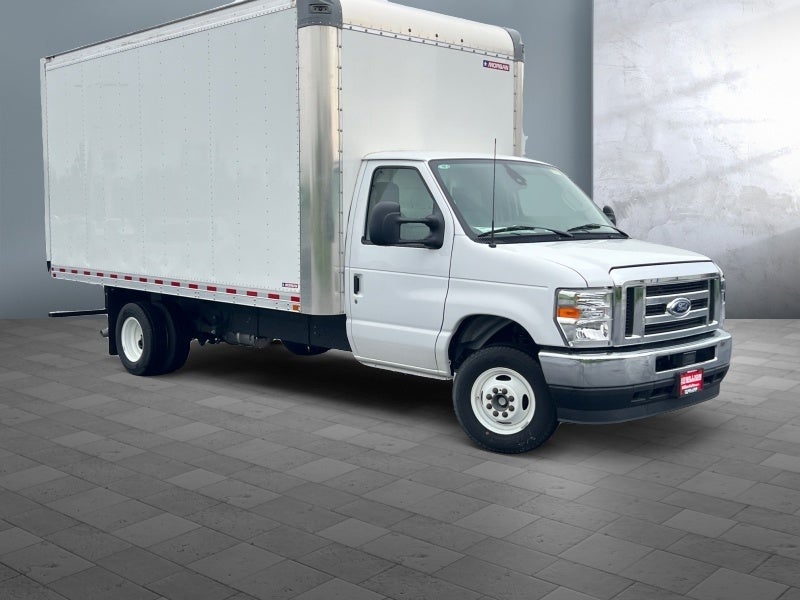 2024 Ford E-Series Cutaway E-450 DRW 176" WB