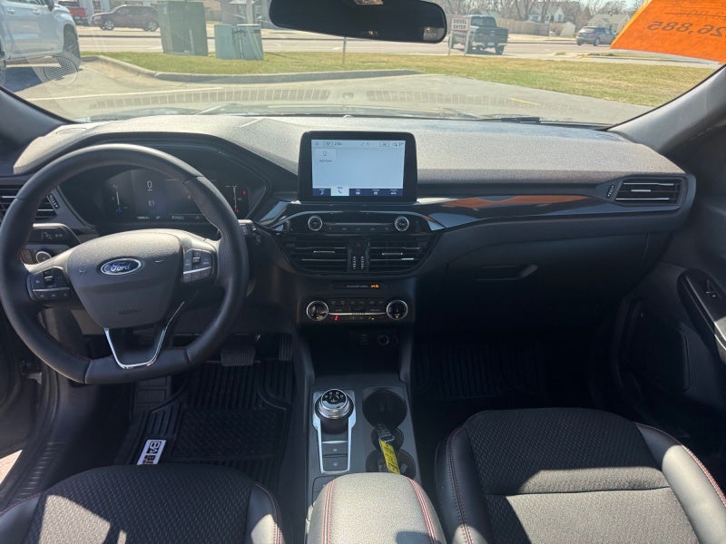 2025 Ford Escape ST-Line Select