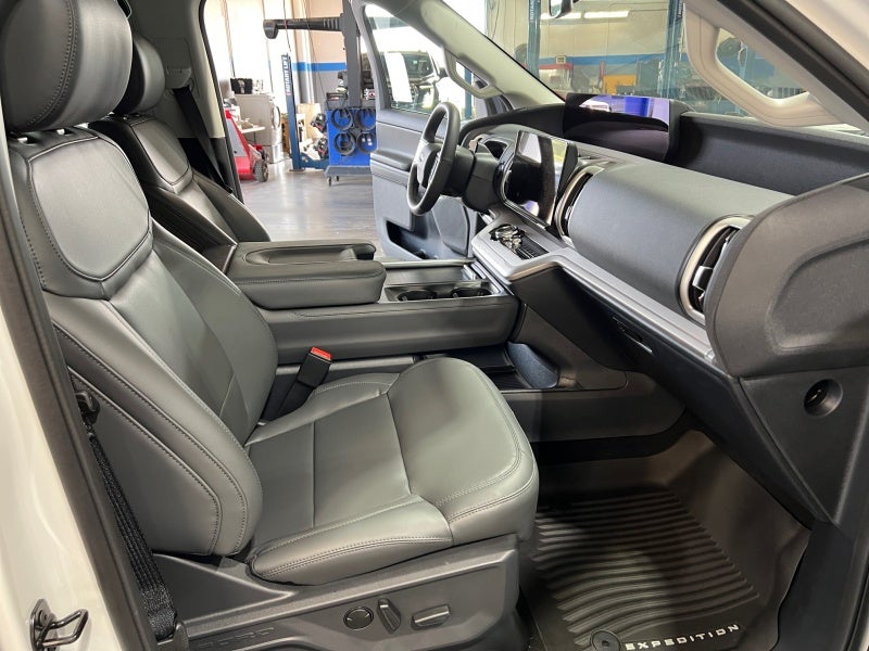 2027 Ford Expedition Max Active