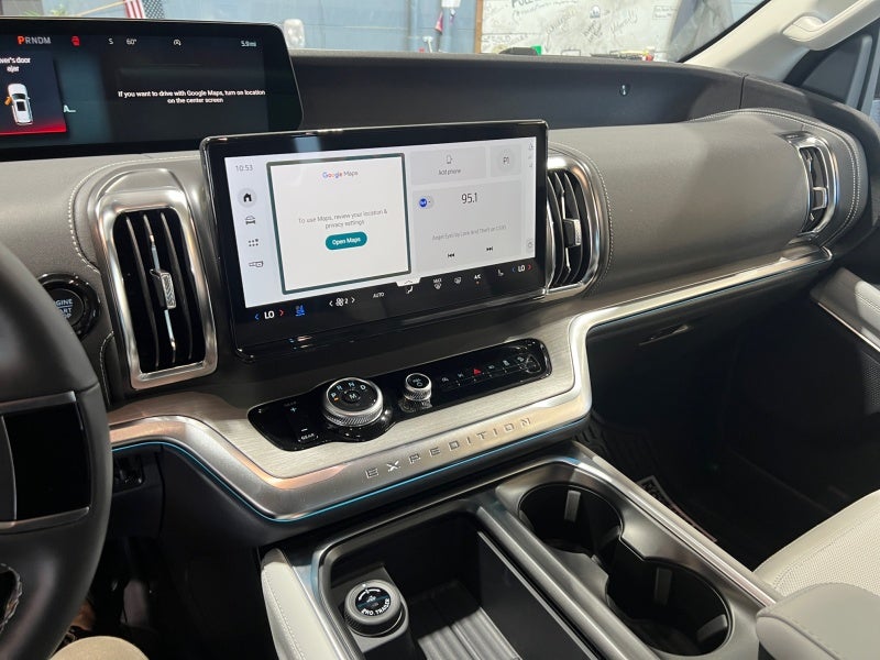 2027 Ford Expedition Max Platinum