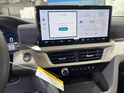 2027 Ford Explorer Active w/200A Pkg