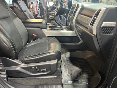 2017 Ford Super Duty F-250 SRW Lariat