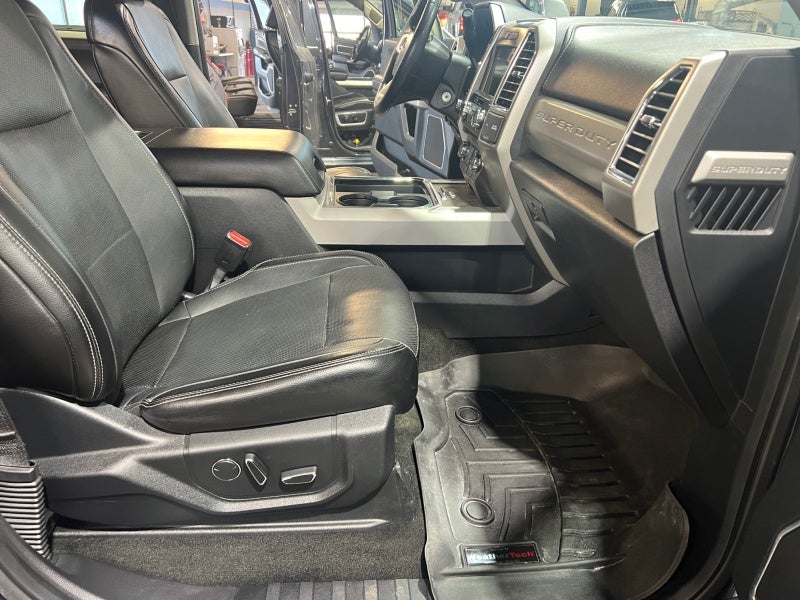 2017 Ford Super Duty F-250 SRW Lariat