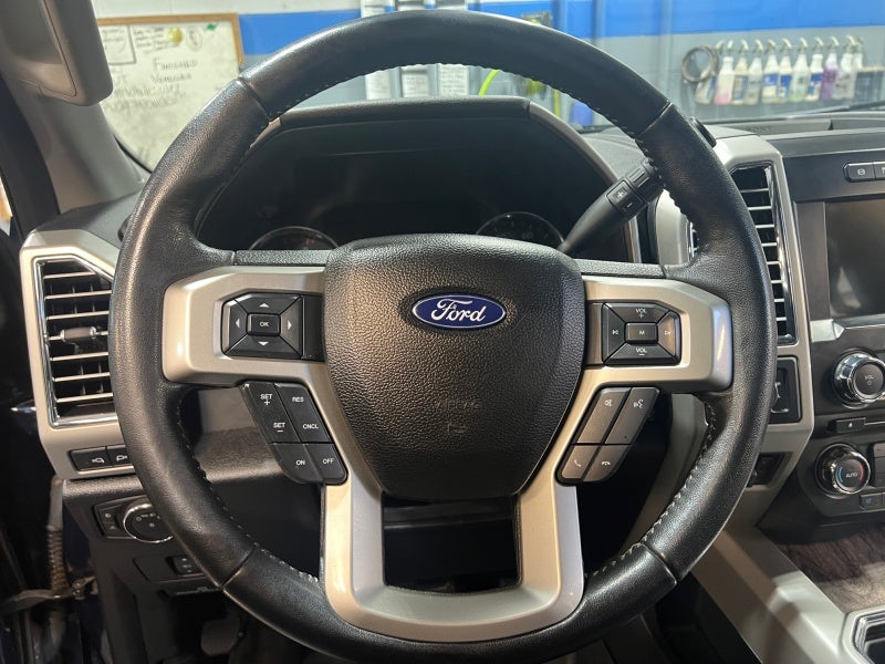 2017 Ford Super Duty F-250 SRW Lariat