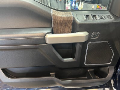 2017 Ford Super Duty F-250 SRW Lariat