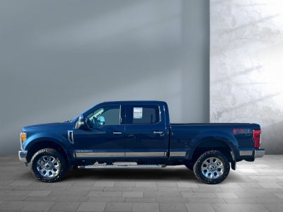 2017 Ford Super Duty F-250 SRW Lariat