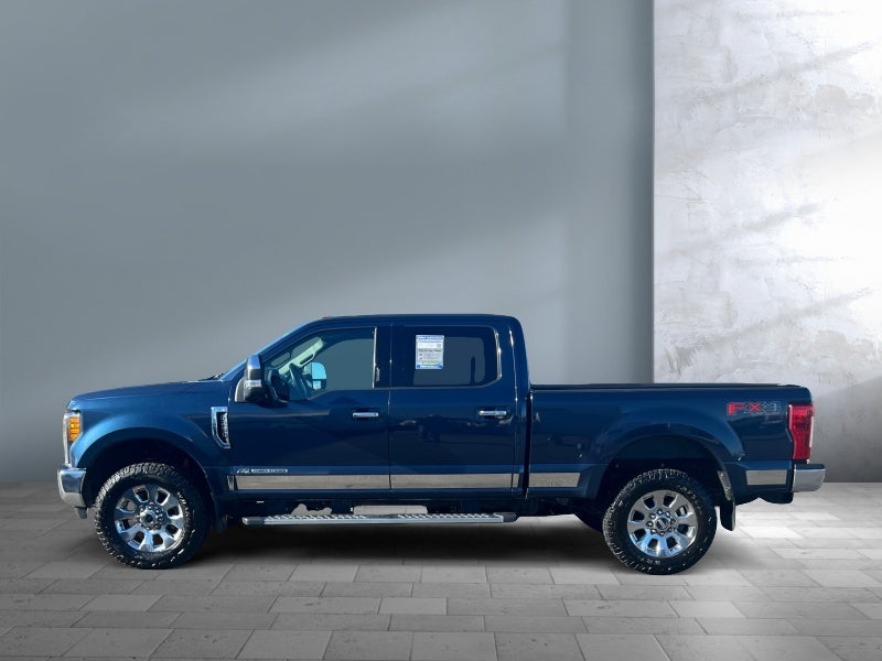 2017 Ford Super Duty F-250 SRW Lariat