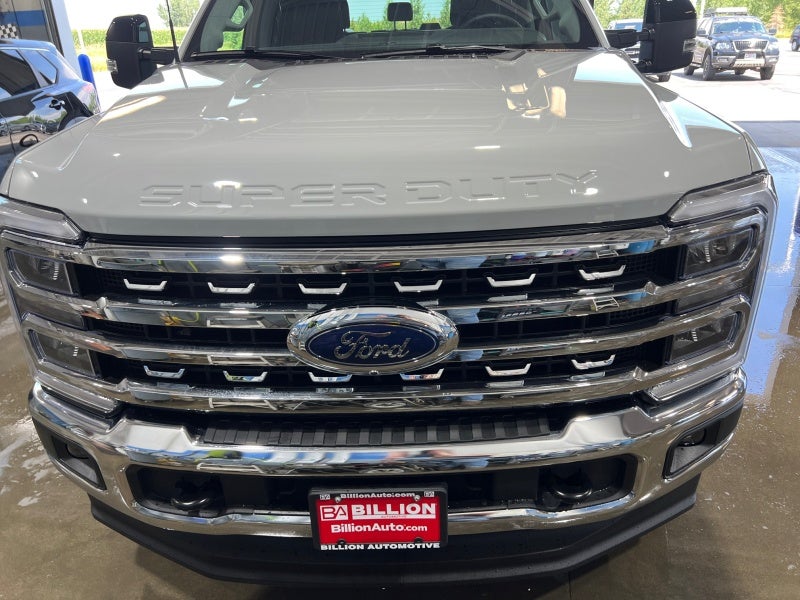 2026 Ford Super Duty F-350 SRW F-350® Lariat®