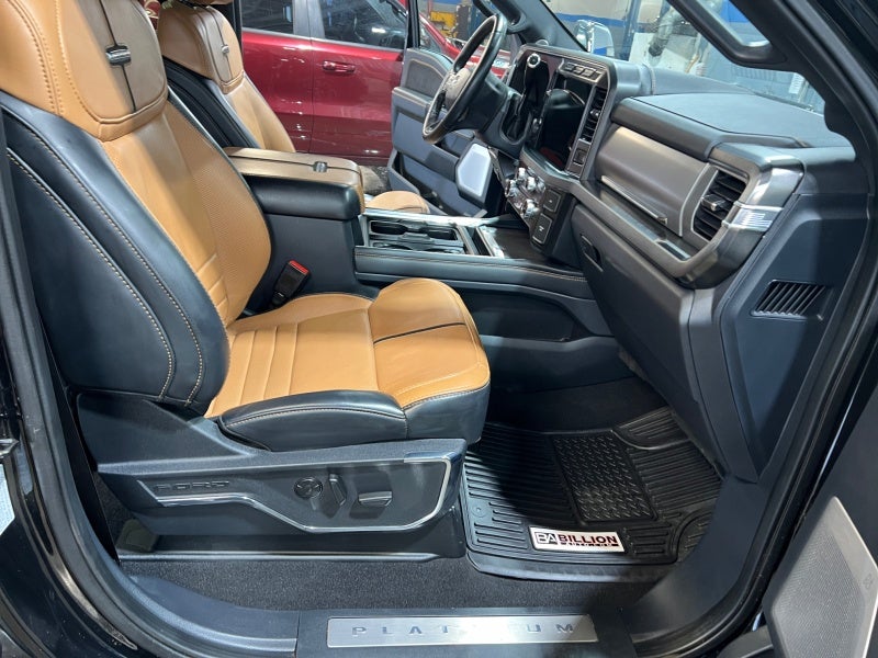 2024 Ford Super Duty F-350 SRW Platinum