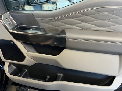 2026 Ford Super Duty F-350 SRW Platinum