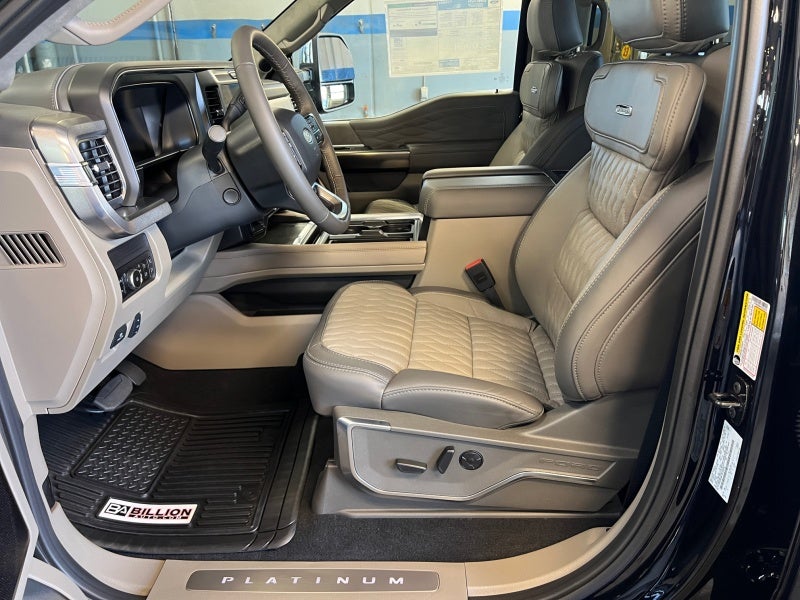 2026 Ford Super Duty F-350 SRW Platinum