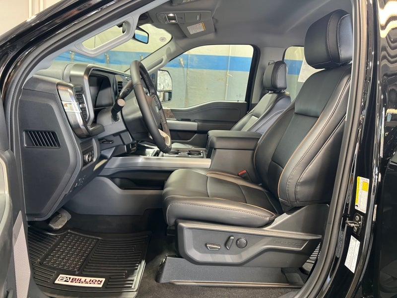 2026 Ford Super Duty F-350 SRW F-350® Lariat®
