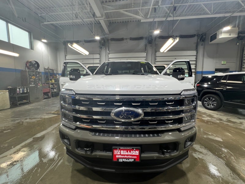 2026 Ford Super Duty F-350 SRW F-350® King Ranch®
