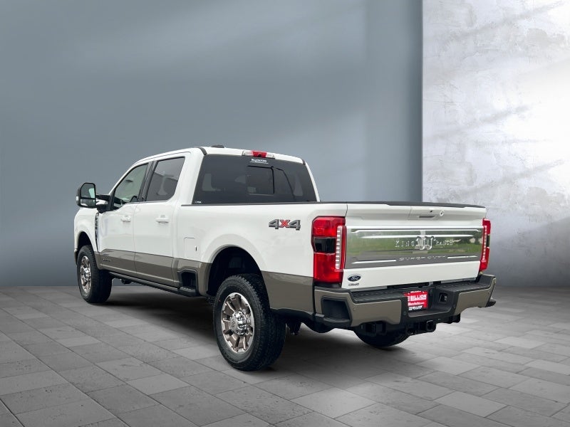 2026 Ford Super Duty F-350 SRW F-350® King Ranch®
