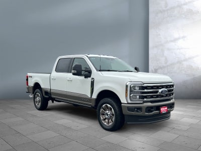 2026 Ford Super Duty F-350 SRW F-350® King Ranch®
