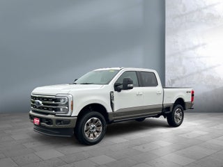 2026 Ford Super Duty F-350 SRW F-350® King Ranch®