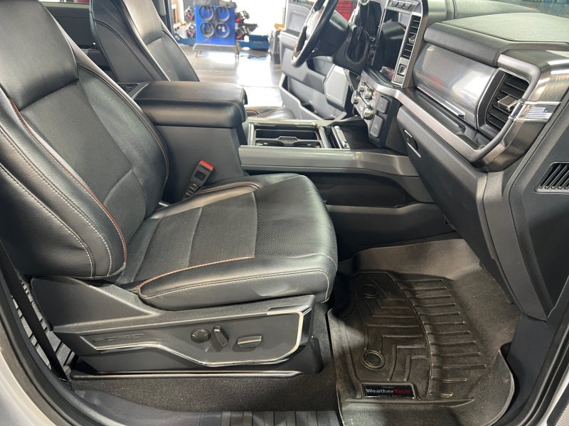2024 Ford Super Duty F-350 SRW LARIAT