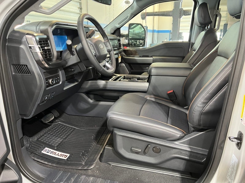 2026 Ford Super Duty F-350 SRW F-350® Lariat®