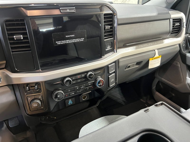 2026 Ford Super Duty F-350 DRW XLT
