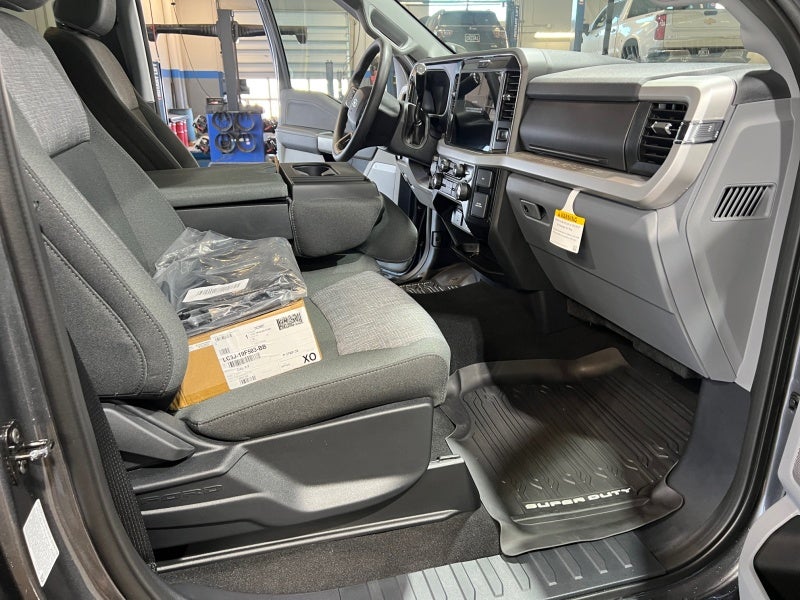 2026 Ford Super Duty F-350 DRW XLT