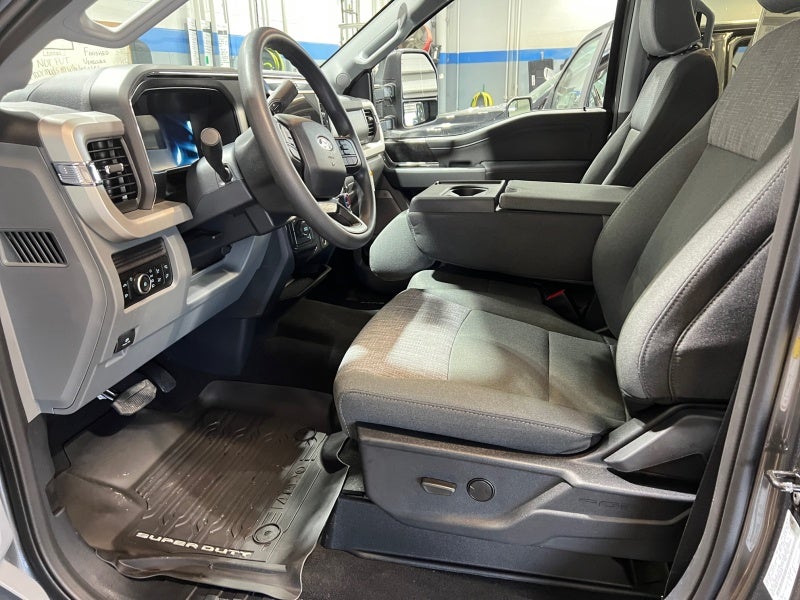 2026 Ford Super Duty F-350 DRW XLT