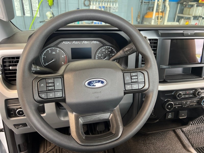 2025 Ford Super Duty F-350 SRW XL