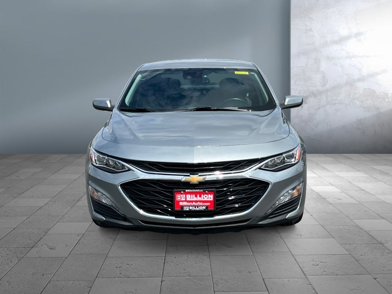 Used 2024 Chevrolet Malibu 2LT with VIN 1G1ZE5ST9RF121559 for sale in Worthington, Minnesota