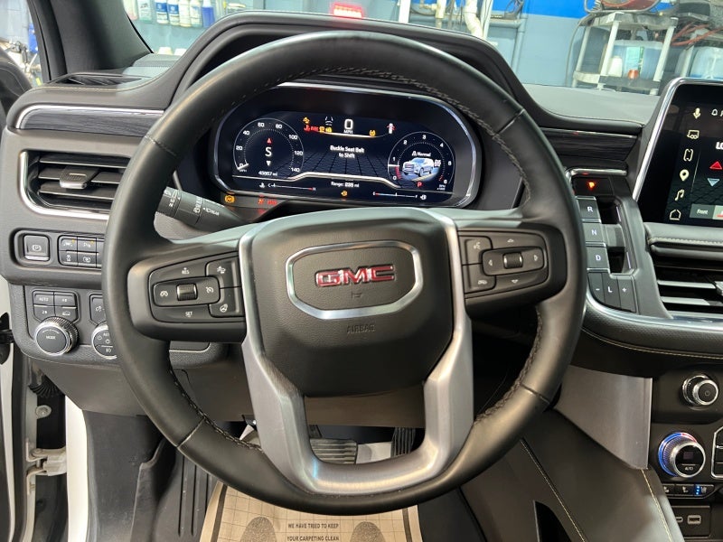 2023 GMC Yukon XL SLT