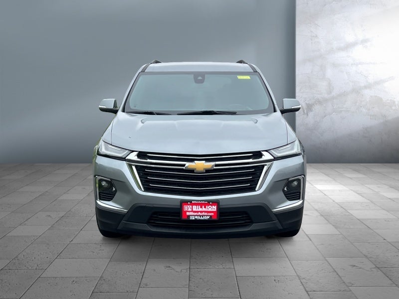 Used 2023 Chevrolet Traverse 1LT with VIN 1GNEVGKW7PJ243964 for sale in Worthington, Minnesota