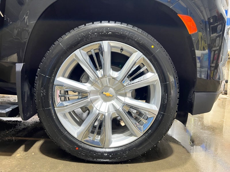 2021 Chevrolet Suburban High Country