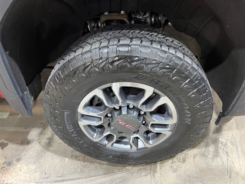 2025 GMC Sierra 2500HD SLT