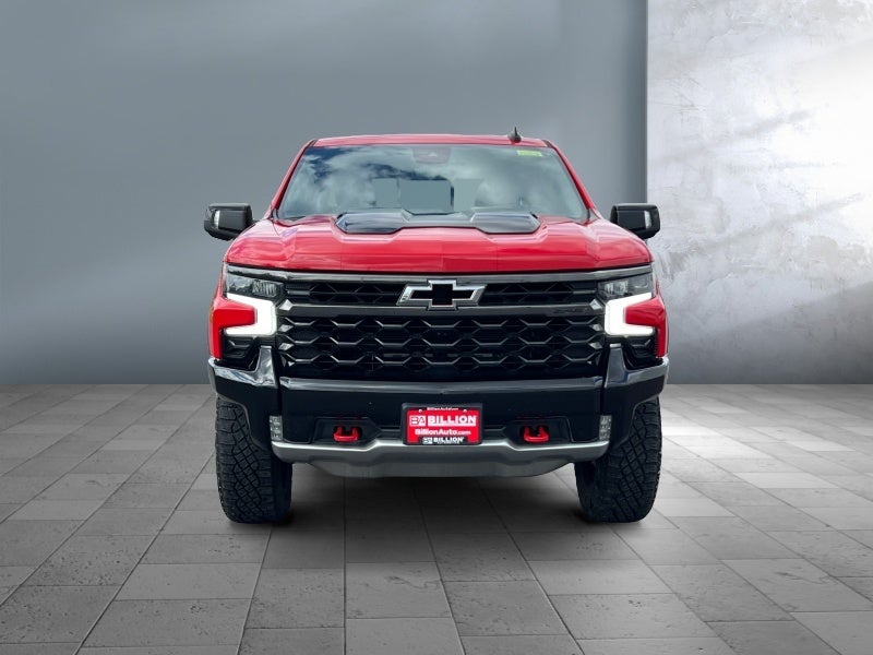 Used 2024 Chevrolet Silverado 1500 ZR2 with VIN 3GCUDHE80RG253749 for sale in Worthington, Minnesota