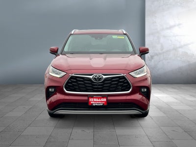 2022 Toyota Highlander Platinum
