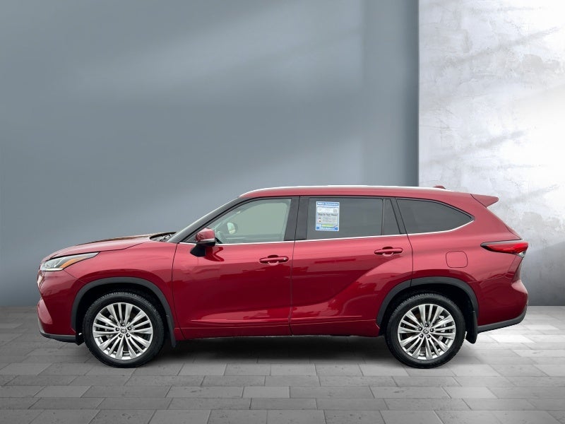 2022 Toyota Highlander Platinum