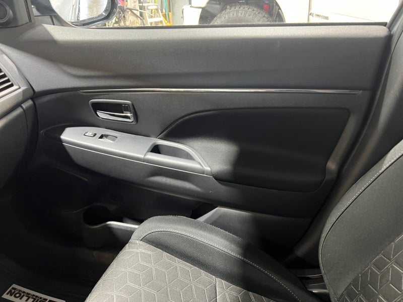 2024 Mitsubishi Outlander Sport ES