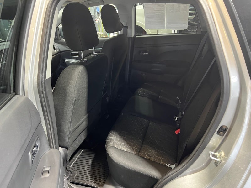 2024 Mitsubishi Outlander Sport ES