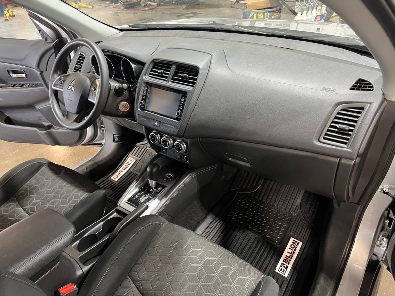 2024 Mitsubishi Outlander Sport ES