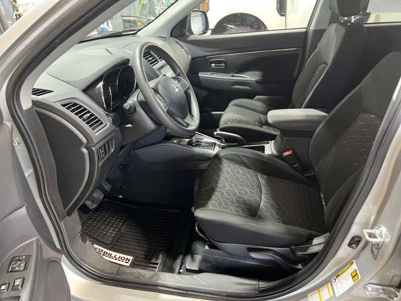 2024 Mitsubishi Outlander Sport ES