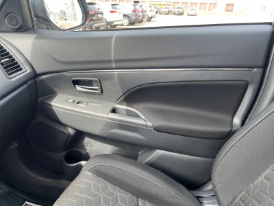 2025 Mitsubishi Outlander Sport ES