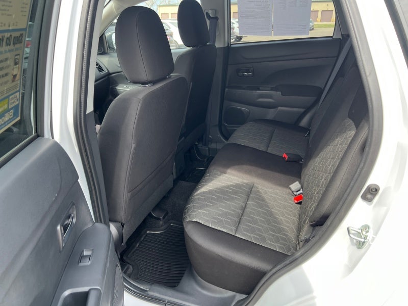 2025 Mitsubishi Outlander Sport ES