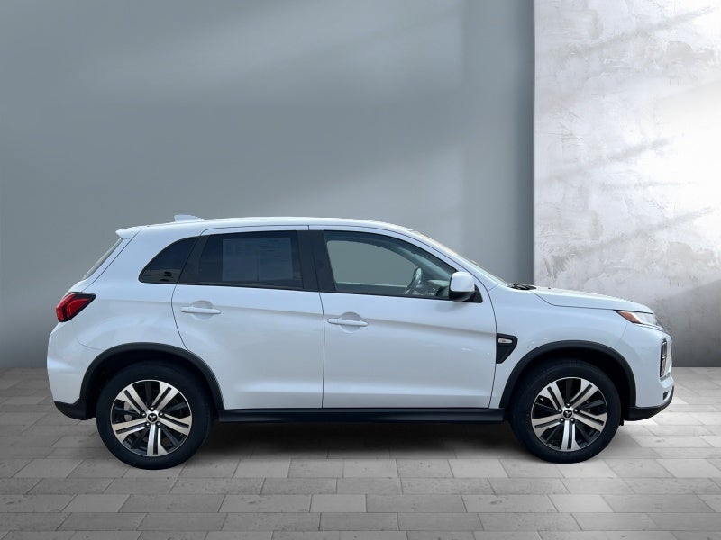 2025 Mitsubishi Outlander Sport ES