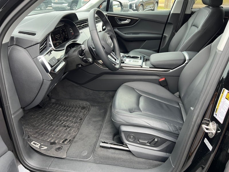 2024 Audi Q7 Premium Plus