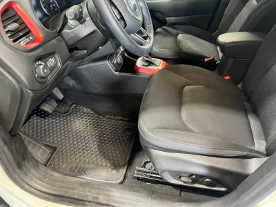 2022 Jeep Renegade Trailhawk