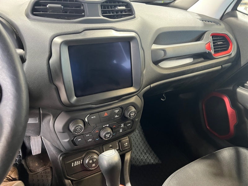 2022 Jeep Renegade Trailhawk
